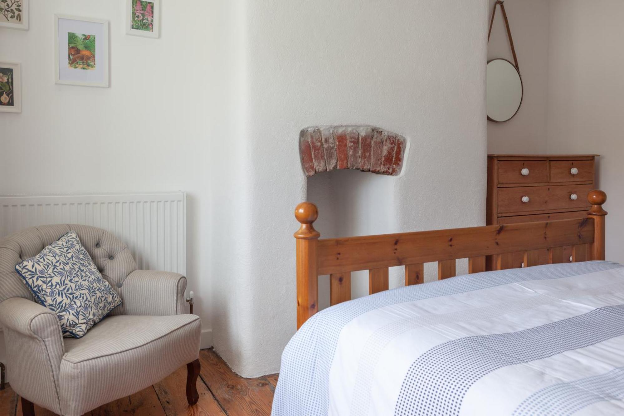 Cosy Beachside Cottage Bigbury الغرفة الصورة